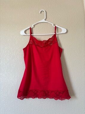 Y2K Luciano Dante Red lace tank top with adjustable spaghetti straps size M
